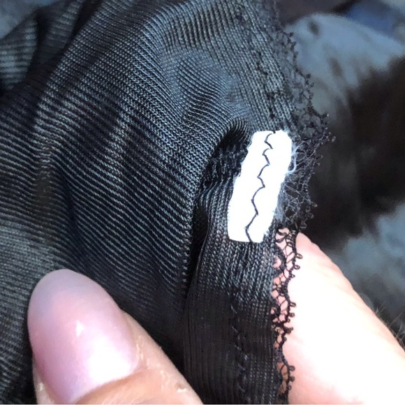 Vintage Black Slip with Lace Trim - Picture 4 of 9